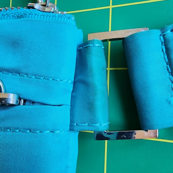 LULULEMON Travel Pooch Fanny Pack - Picture 8 of 11